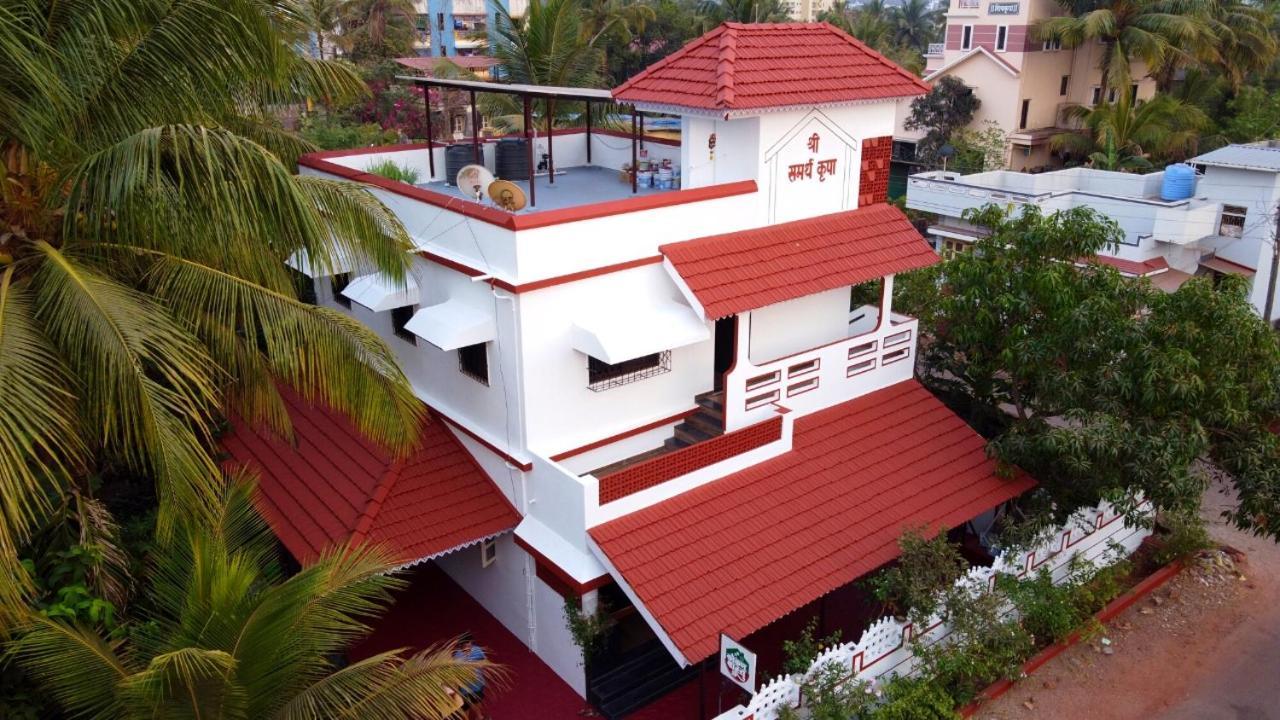 Gayatri Homestay Ratnāgiri Exterior foto